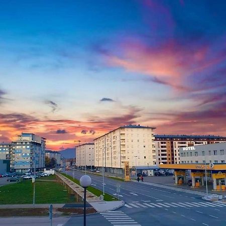 Omega Hotell Doboj Eksteriør bilde