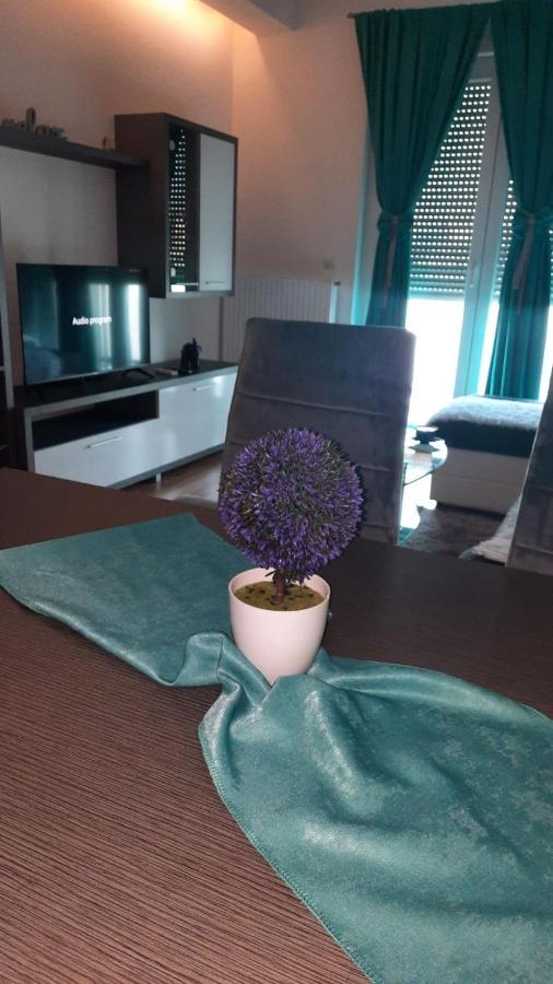 Omega Hotell Doboj Eksteriør bilde