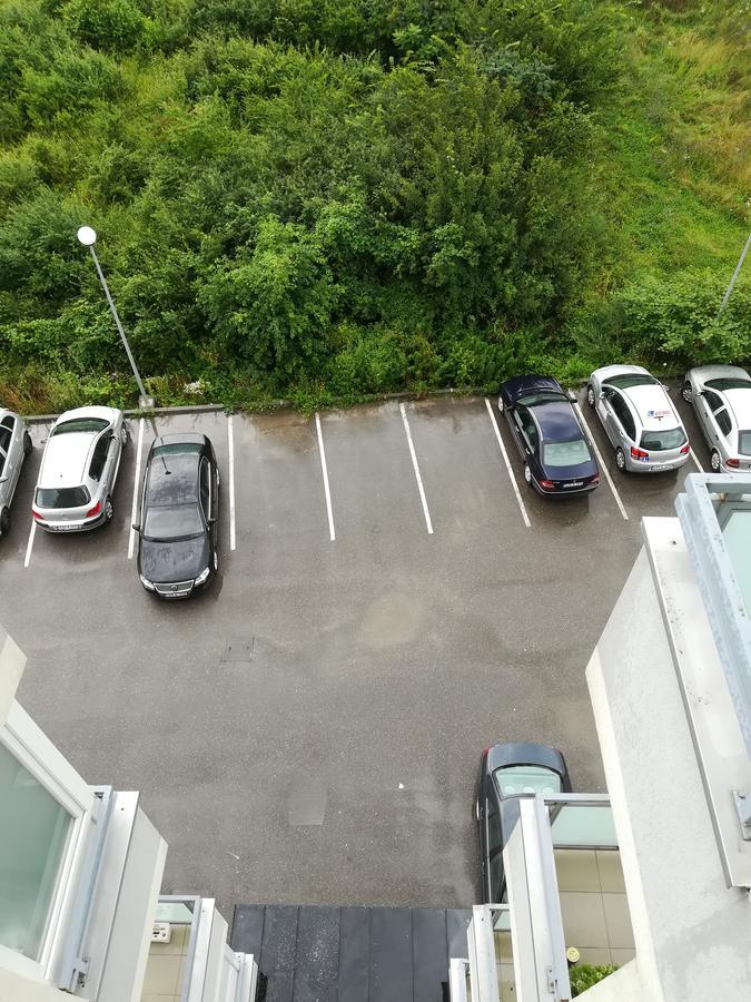 Omega Hotell Doboj Eksteriør bilde